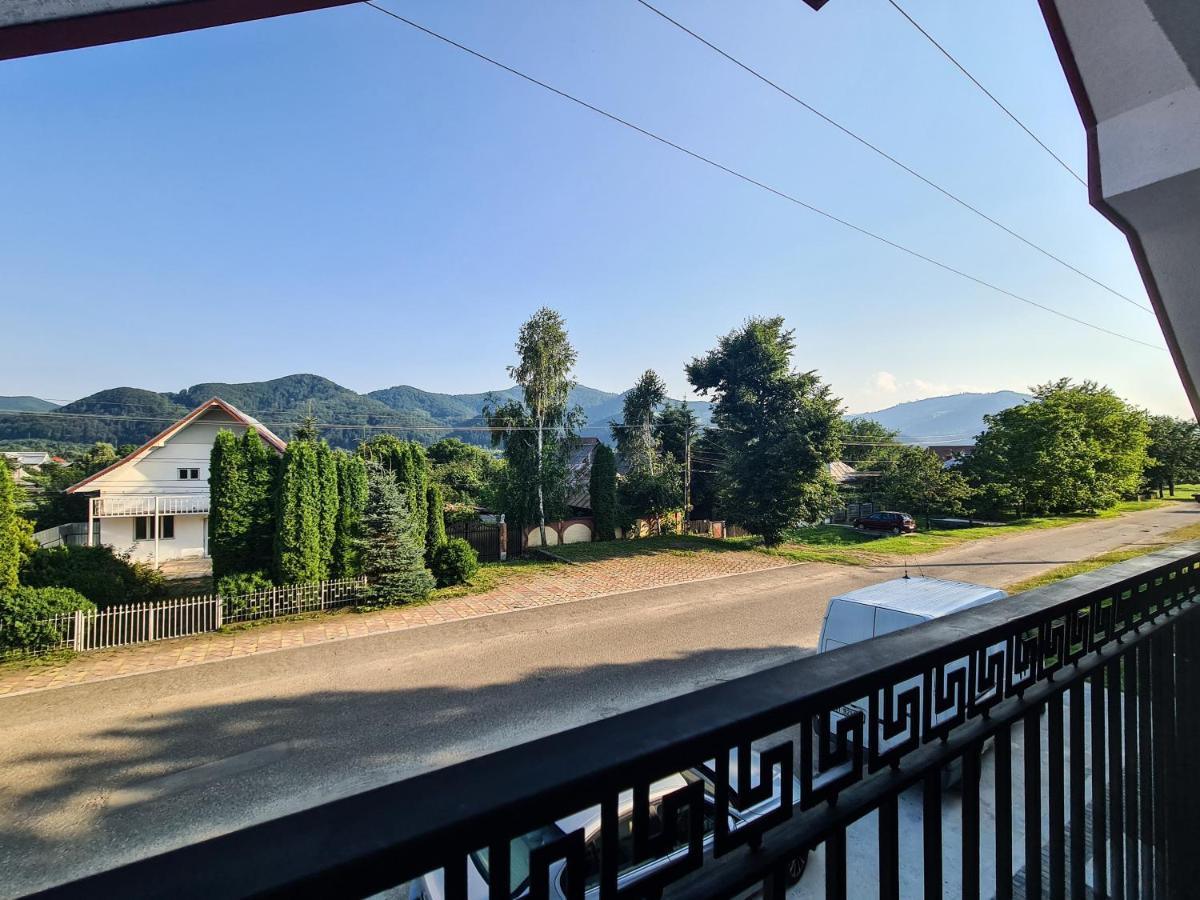 Pensiunea Lavanda, Piatra-Neamt Piatra Neamţ エクステリア 写真